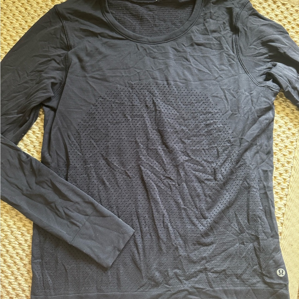 lululemon athletica Navy Long Sleeve Top, Size 6